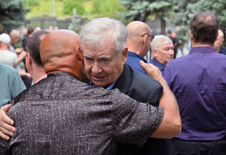 Церемония прощания с Вадимом Тумановым