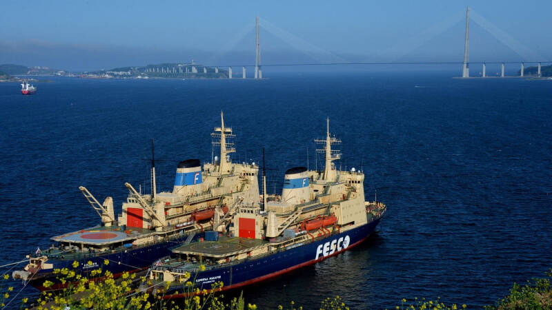 Россия и Индия обсуждают поставки энергоресурсов по Севморпути