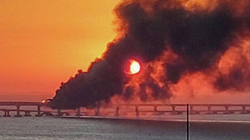 На маркетплейсах заметили косметику бренда, поддержавшего теракт в Крыму