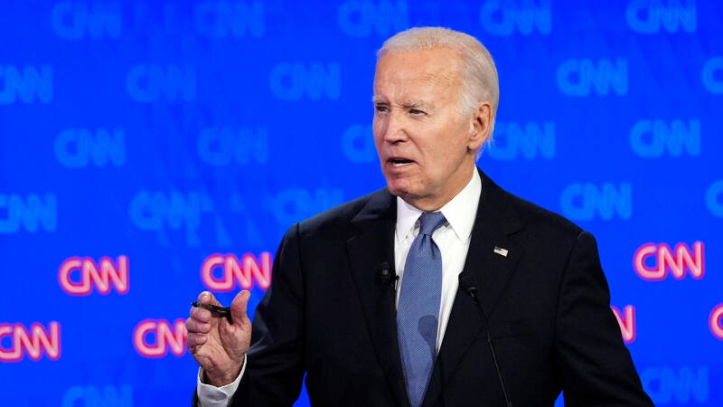 Опрос показал, сколько американцев считают Байдена слишком старым