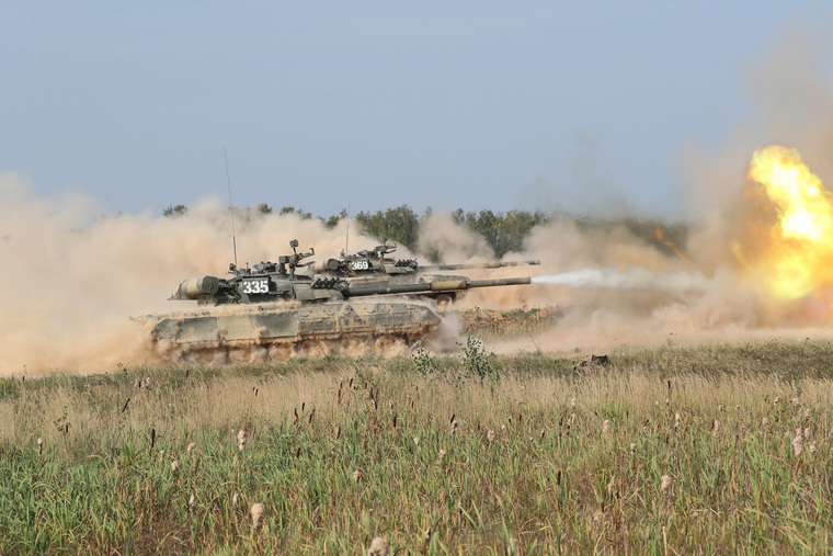 Танк Т-80 поразил опорник ВСУ, мешавший РФ наступать на авдеевском направлении: карта СВО на 10 июля