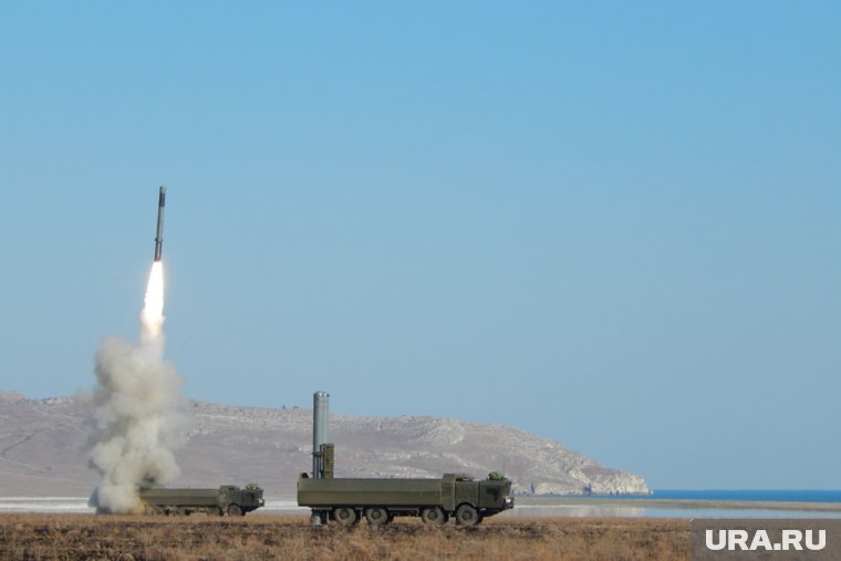 Две ракеты &laquo;Искандера-М&raquo; поразили эшелон ВСУ с боеприпасами под Харьковом: последствия атаки