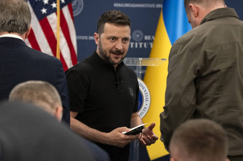 Зеленский заявил о «позитивных сигналах» в вопросе ударов по России