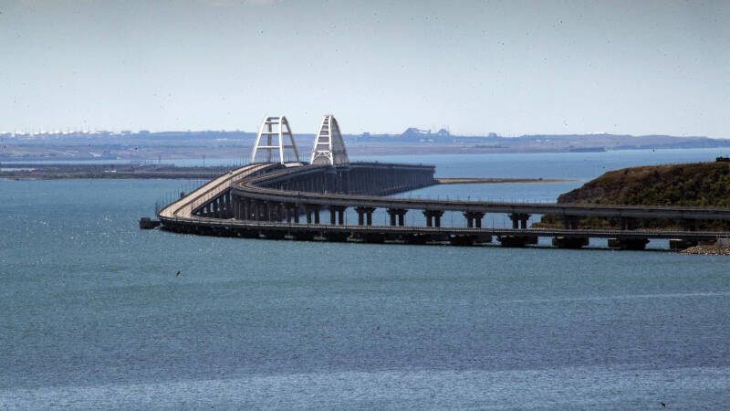 На маркетплейсах заметили косметику бренда, поддержавшего теракт в Крыму