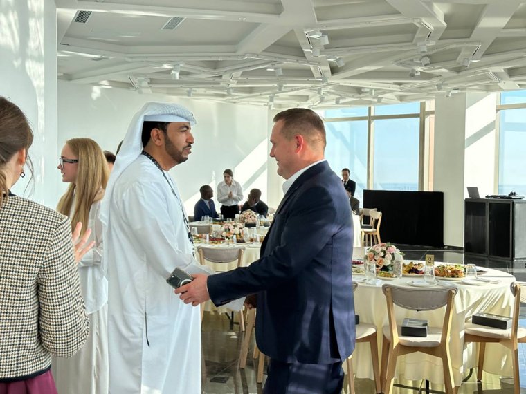 На бизнес-завтраке &laquo;Иннопрома&raquo; собрались представители элиты 10 стран