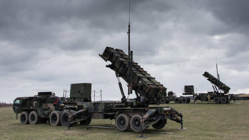 Украинские СМИ сообщили о взрывах в Киевской области и Херсоне