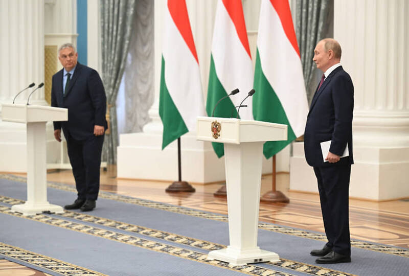 Депутат Журавлев призвал лишить Пугачеву имущества за пост об ударе по Киеву