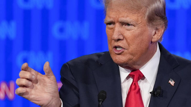 "Навел пушку". В США раскрыли, что Трамп уготовил Зеленскому