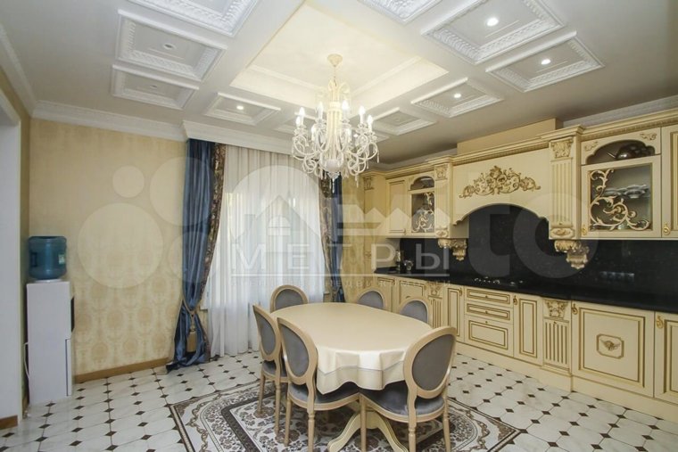 В ХМАО выставили на продажу дом-дворец за 65 миллионов рублей. Фото