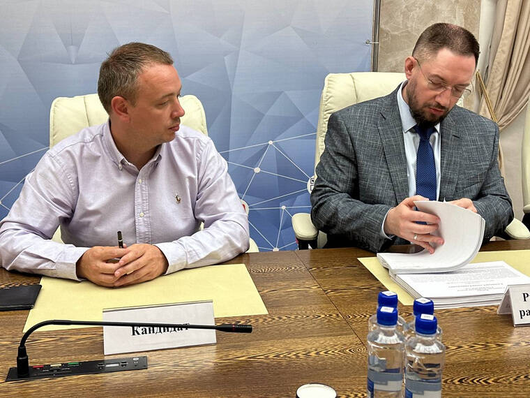 Второй кандидат в челябинские губернаторы Соловьев сдал документы на регистрацию. Фото