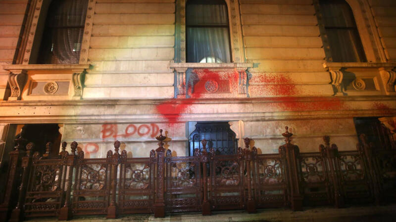 Новый премьер Великобритании обсудил Газу с Нетаньяху и Аббасом