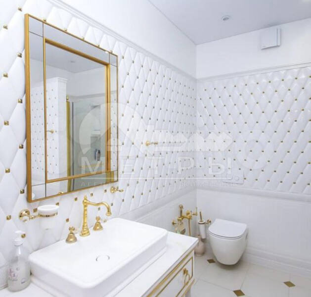 В ХМАО выставили на продажу дом-дворец за 65 миллионов рублей. Фото