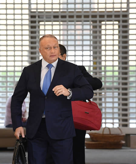 &laquo;Единая Россия&raquo; приостановила членство задержанного сенатора Савельева