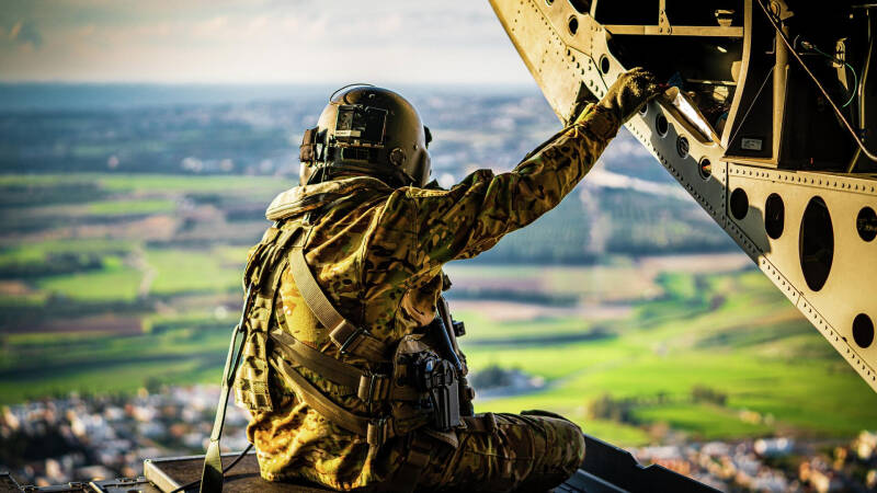 России необходимо денацифицировать Украину, считает американский журналист