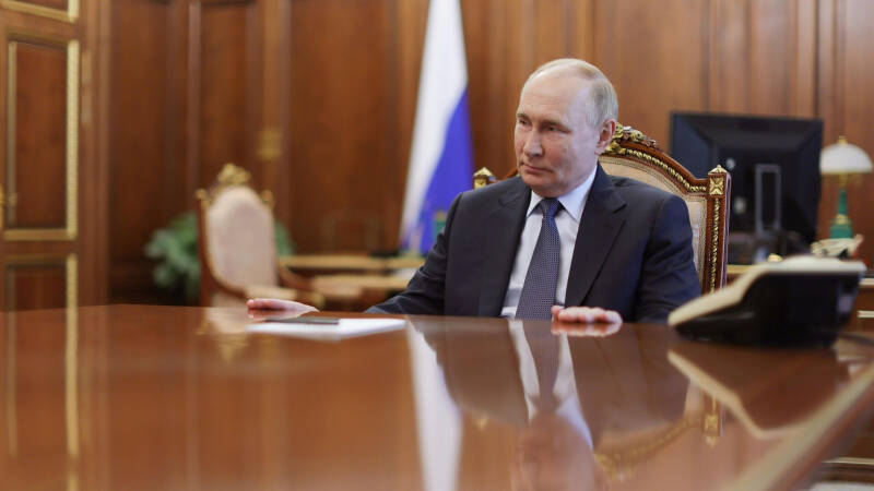 Путин отметил мужество строителей в Донбассе и Новороссии 