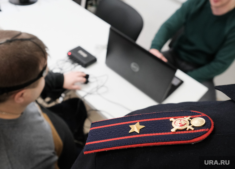 &laquo;Сидит за другого&raquo;: семья курганского полицейского считает, что он стал жертвой оговора