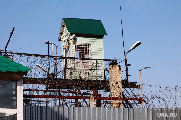 &laquo;Сидит за другого&raquo;: семья курганского полицейского считает, что он стал жертвой оговора