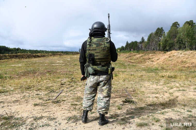&laquo;Сидит за другого&raquo;: семья курганского полицейского считает, что он стал жертвой оговора