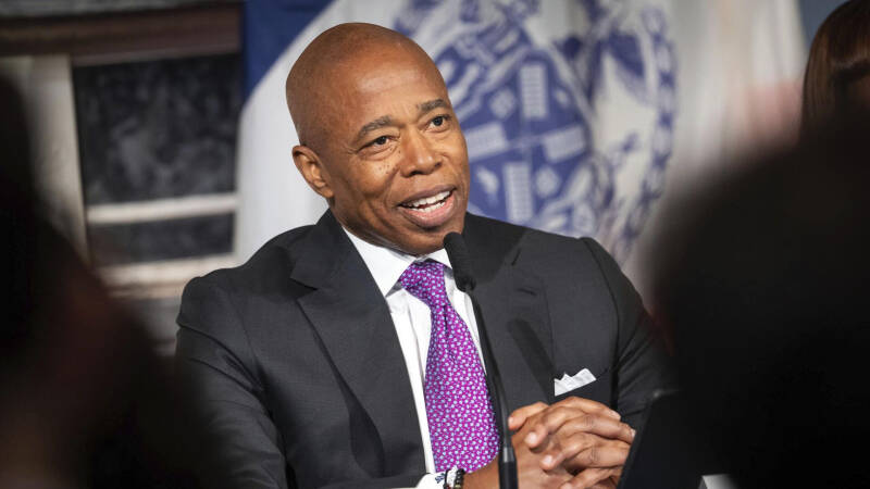 СМИ: экс-конгрессмен Сантос планирует признать вину по обвинениям