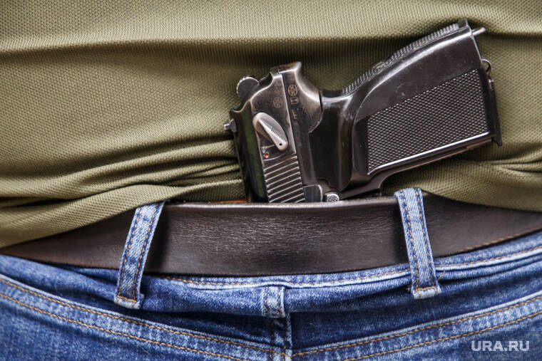 &laquo;Сидит за другого&raquo;: семья курганского полицейского считает, что он стал жертвой оговора