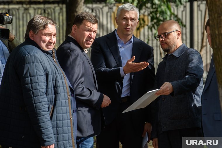 &laquo;Как в Петергофе&raquo;: Куйвашев оценил важный ремонт у своей резиденции